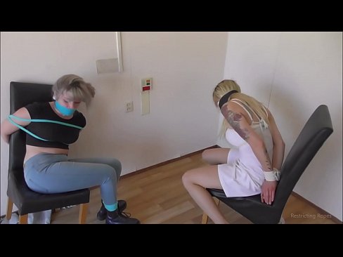 ❤️ Závislá / zviazaná a s roubíkom / dievča v núdzi ❤ Porno na sk.com-pornzog.ru ❤