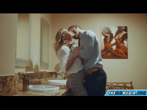❤️ Keď vás prsnatá blondínka zvádza na verejných toaletách ❤ Porno na sk.com-pornzog.ru ❤